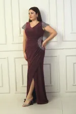 Ön Arka V Yaka Kol Ve Bel Taş Detaylı Astarlı Drapeli Simli Büyük Beden Likralı Uzun Elbise