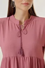 Yaka Bağcıklı Uzun Tesettür Elbise