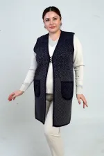 Kadın Önü 3 Düğmeli Mini Artı Desen Büyük Beden Cepli Triko Uzun Yelek