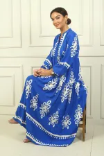 Robe longue hijab imprimée avec demi-boutonnage sur le devant et manches élastiques