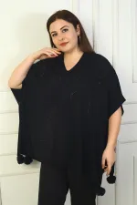 Poncho pour femme à col en V avec détails de boutons sur les côtés, devant rond, orné de pierres et de pompons, grandes tailles.