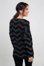 Kadın V Yaka Zikzak Desenli Geniş Beden Aralıklı Simli Bluz