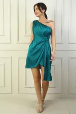 Kadın Tek Omuz Drapeli Astarlı Saten Kısa Elbise