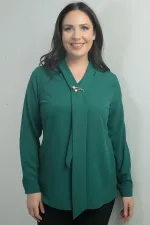 Chemisier grande taille en crêpe satin à col en V style foulard pour femme