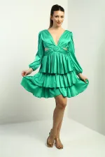 Kadın Ön Arka V Yaka Bel Dekolteli Astarlı Kat Kat Saten Kısa Elbise