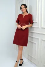 Robe courte pour femme avec finitions ton sur ton et fermeture éclair sur le devant
