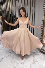 Kadın Askılı Sırtı İpli Korsajlı Saten Kloş Midi Elbise