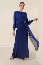 Beli Taş Aksesuarlı Likralı Şifon Detaylı Astarlı Uzun Simli Geniş Beden Aralıklı Elbise