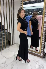 Kadın Degaje Yakalı Toka Detaylı Likralı Uzun Elbise