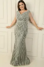 Robe sirène grande taille ornée de perles et doublée