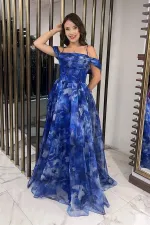 Robe longue en organza floral à fines bretelles et manches basses pour femme, drapée sur le devant, doublée