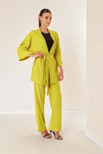 Ensemble pantalon en crêpe et kimono à poches