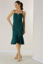 Robe en crêpe à bretelles avec jupe à volants et doublure