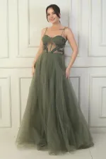 Robe longue de princesse pour femme avec buste plissé et bretelles et doublure en corde brodée de perles