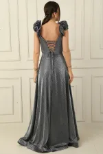 Düşük Volan Kol Drapeli Astarlı Simli Uzun Elbise