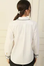 Yakası Ve Kolları Nakış İşlemeli Gömlek