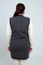Women's Plus Size Long Knit Vest with Zippered Front and Pocket Pattern