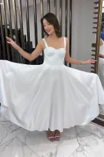 Kadın Askılı Sırtı İpli Korsajlı Saten Kloş Midi Elbise