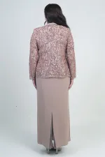 Ensemble 2 pièces pour femme, comprenant une veste en tulle ornée de sequins et de perles, une robe longue à manches demi-lune en crêpe doublée et un pantalon grande taille.