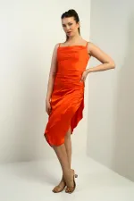 Robe midi asymétrique à bretelles, drapée et doublée pour femme