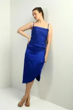 Robe midi asymétrique à bretelles, drapée et doublée pour femme