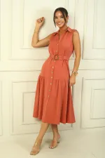 Önü Düğmeli Beli Kuşaklı Uzun Elbise