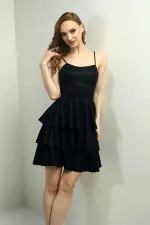 Robe courte à bretelles scintillantes et superposées pour femme