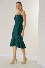 Robe en crêpe à bretelles avec jupe à volants et doublure