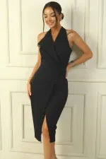 Robe asymétrique à col rond ornée de perles et fendue