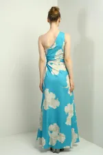 Kadın Tek Omuz Yandan Pencereli Büyük Yaprak Desenli Uzun Krep Saten Elbise