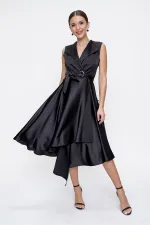 Robe en satin à encolure cache-cœur et laçage