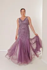 Robe longue en tulle doublée grande taille, ornée de pierres, décolleté en V devant et dos