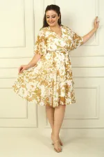 Kadın Kruvaze Yaka Volan Kollu Astarlı Beli Kuşaklı  Büyük Güllü Büyük Beden Şifon Elbise