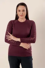 Pull en acrylique grande taille avec détails aux manches