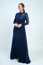 Taş İşlemeli Önü Büzgülü Astarlı Krep Saten Tesettür Elbise