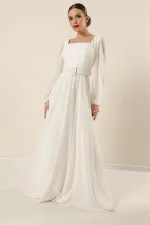 Robe de soirée longue en mousseline doublée, col carré et ceinture à la taille