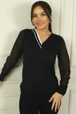 Kadın V Yaka Yarısı Şeritli Kolları Şifon Kazak