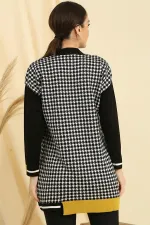 Relaxed Fit Knitted Tunic with Houndstooth Pattern and Striped Cuffs and Hem