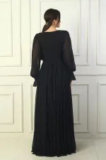 Robe de soirée longue en mousseline doublée, col en V et ceinture à boucle pour femme