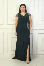 Robe longue en lycra pailleté grande taille avec col en V, manches et taille, détails en pierre, doublée et drapée