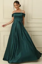 Robe longue en satin doublée, à bretelles, ornée de pierres et à encolure carrée