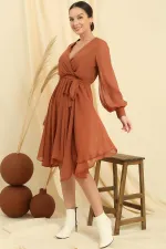 Robe en mousseline doublée à col cache-cœur et manches longues