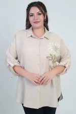 Kadın Kol Katlamalı Çiçek Aplikeli Yanları Yırtmaçlı Büyük Beden Gömlek