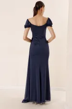 Robe longue doublée à paillettes, froncée sur le devant et manches tombantes