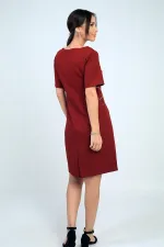 Robe courte pour femme avec finitions ton sur ton et fermeture éclair sur le devant