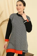 Relaxed Fit Knitted Tunic with Houndstooth Pattern and Striped Cuffs and Hem