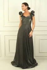 Düşük Volan Kol Drapeli Astarlı Simli Uzun Elbise