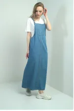 Gilet long en jean à fines bretelles pour femme avec poches avant Gilet long en jean à fines bretelles pour femme avec poches avant