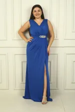 Kadın V Yaka Beli Tokalı Drapeli Astarlı Önü Yırtmaçlı Likralı Sandy Büyük Beden Uzun Elbise