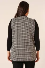 Zigzag Patterned Plus Size Knit Vest with Pocket